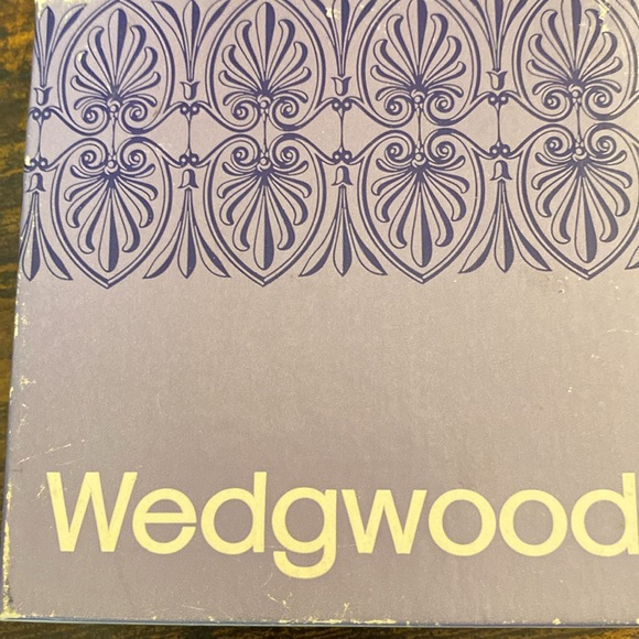 Wedgewood Miniature Plate! - Picture 6 of 6